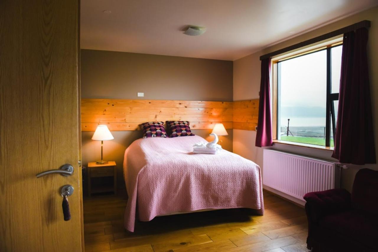 Hotel Latrabjarg Hnjotur Экстерьер фото