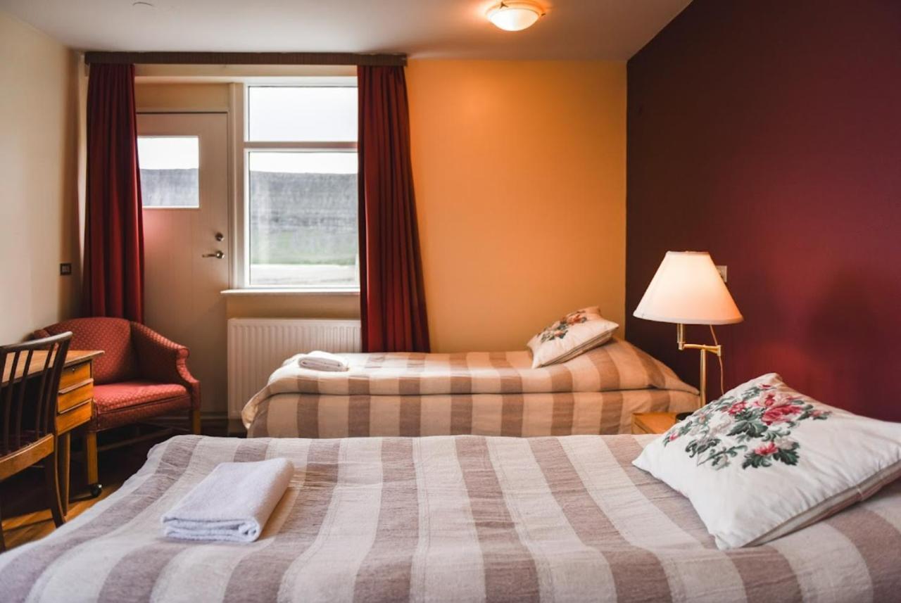 Hotel Latrabjarg Hnjotur Экстерьер фото