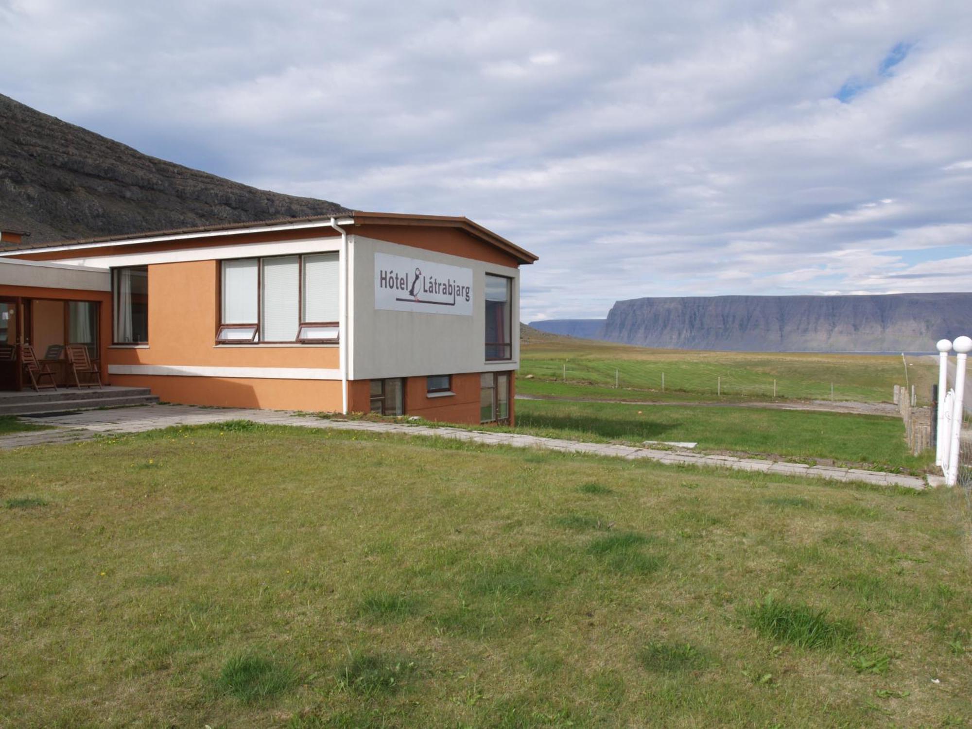 Hotel Latrabjarg Hnjotur Экстерьер фото