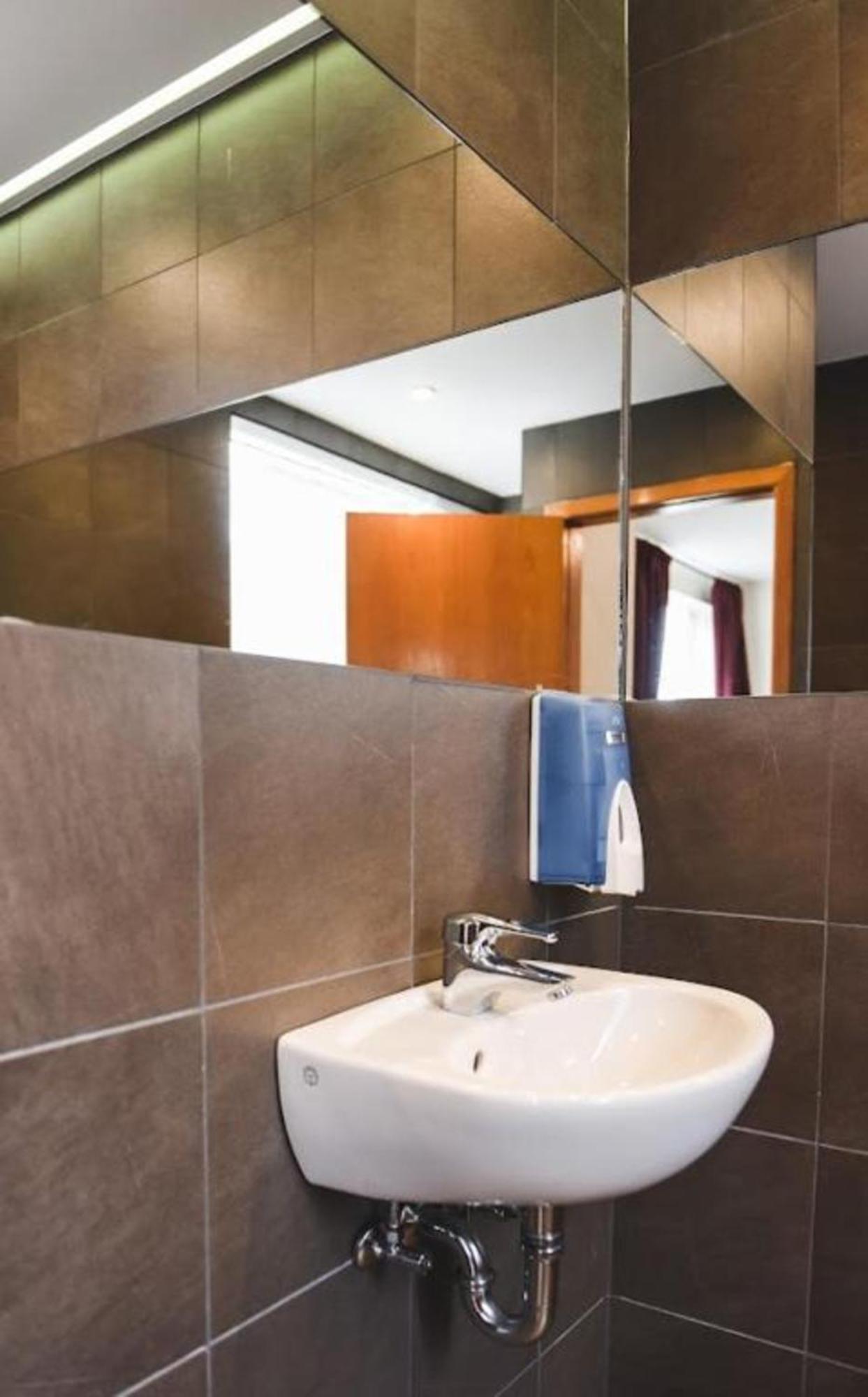 Hotel Latrabjarg Hnjotur Экстерьер фото